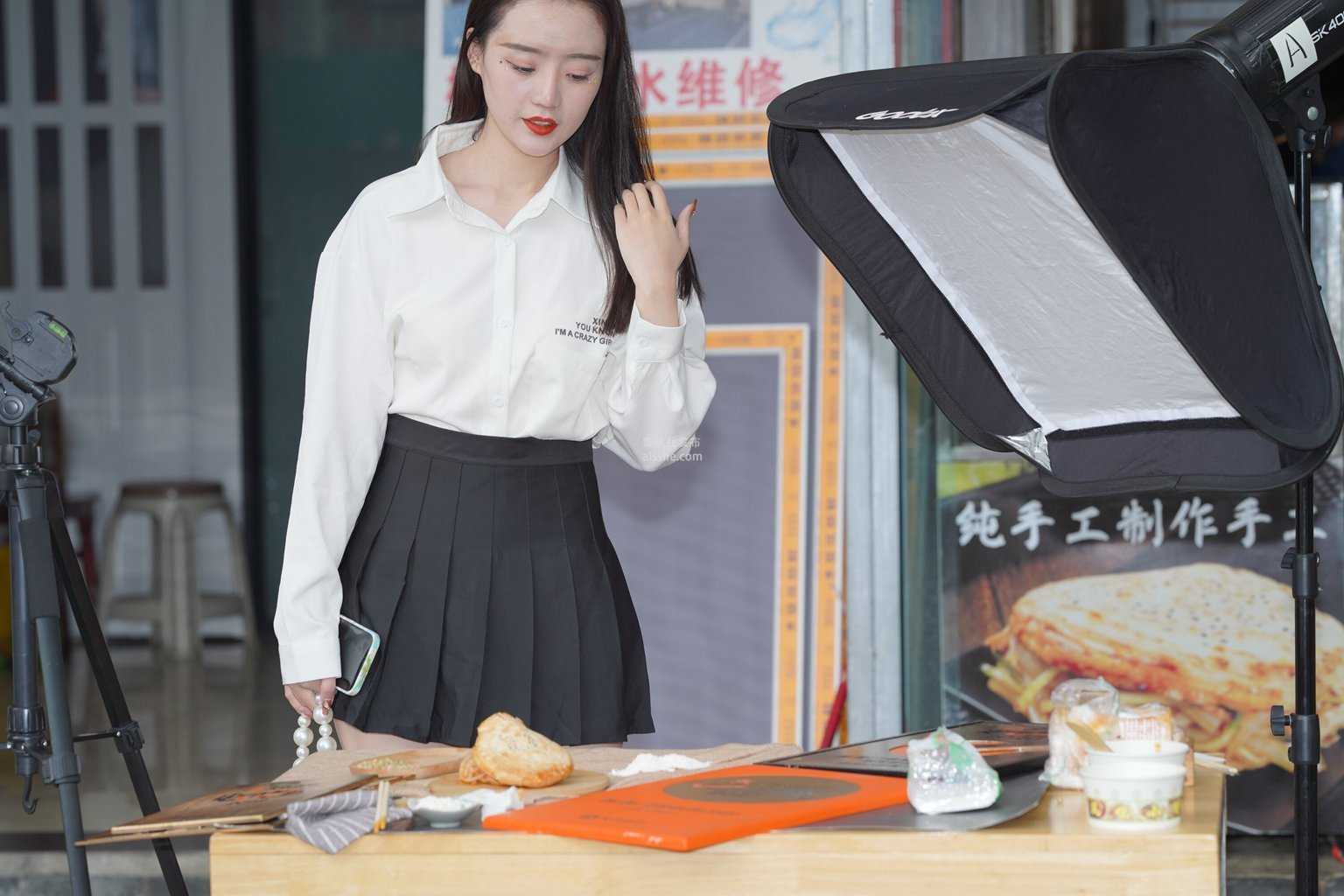 精选街拍作品 NO.1565 百褶裙美女8-美图