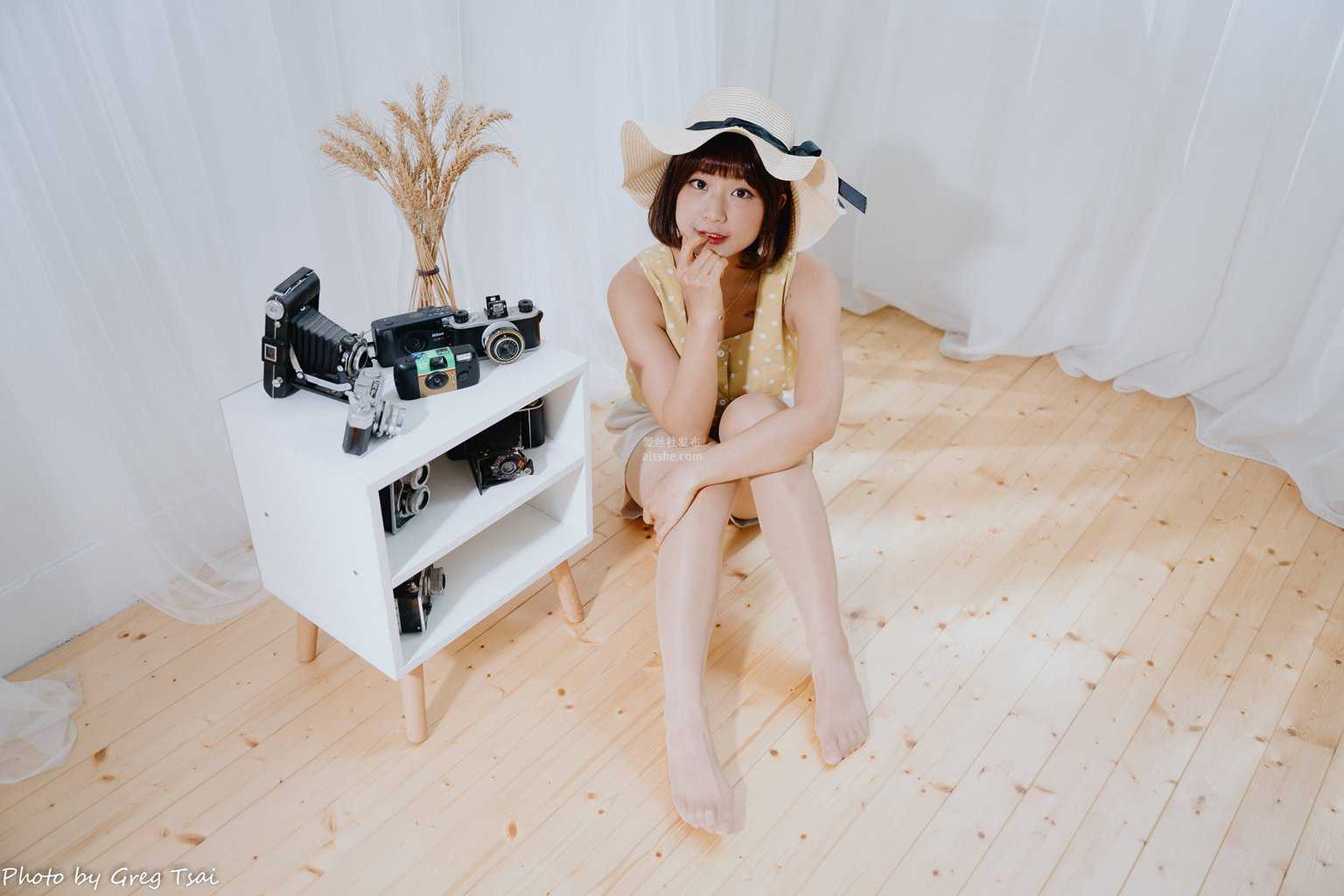 精选模拍作品 NO.287 林小栗 居家短裤丝袜美腿-美图