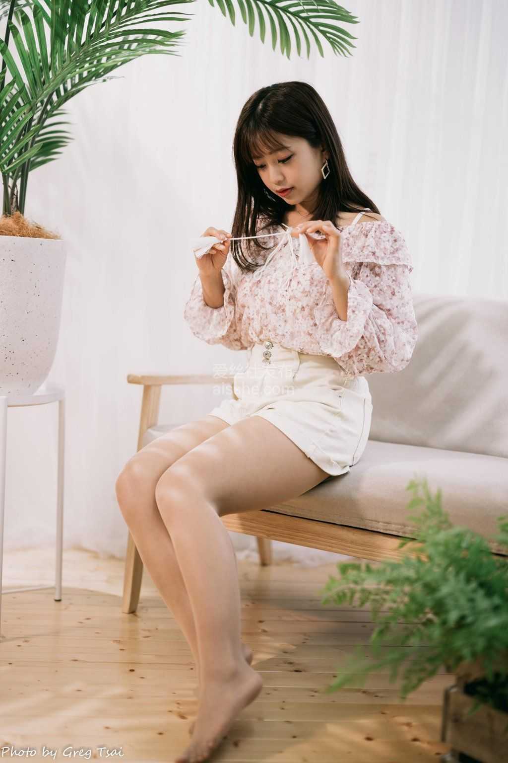 精选模拍作品 NO.243 林小栗 絲襪美腿-美图