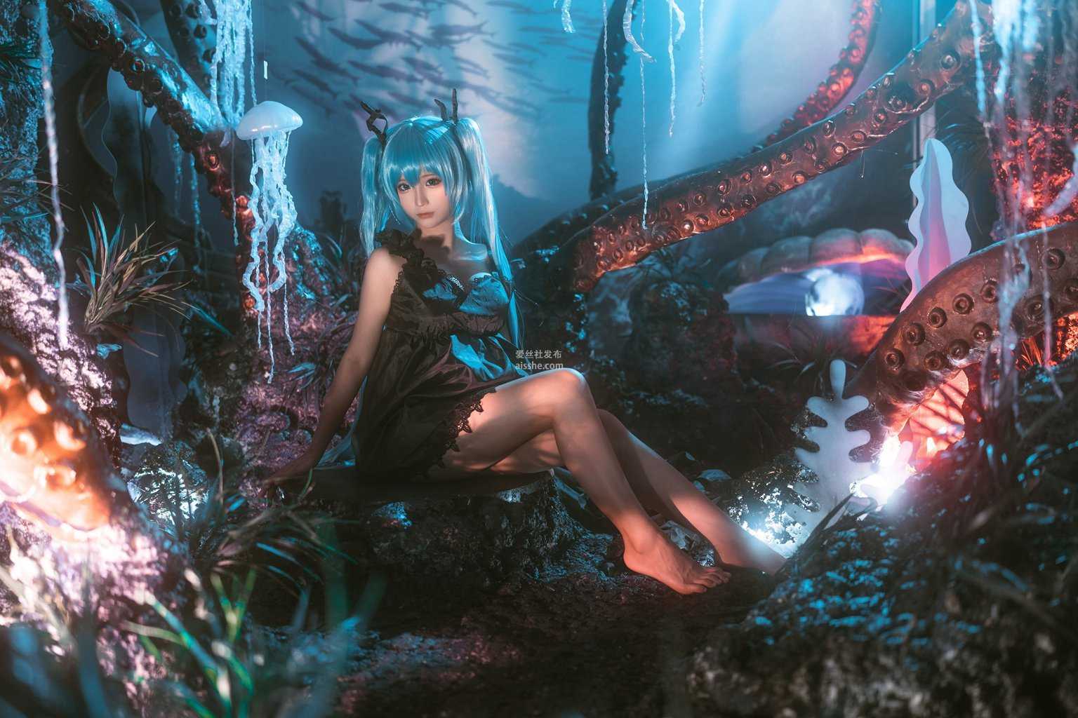 知名动漫博主@蠢沫沫 深海少女-美图