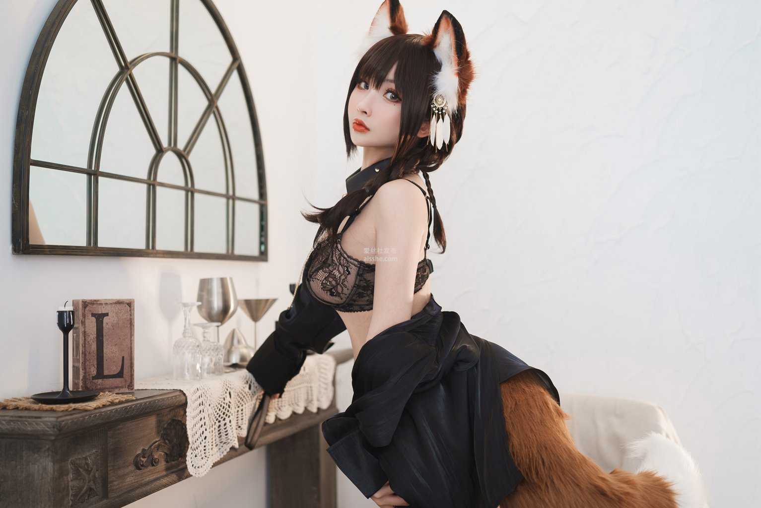 知名动漫Coser@rioko凉凉子 人形狐-美图