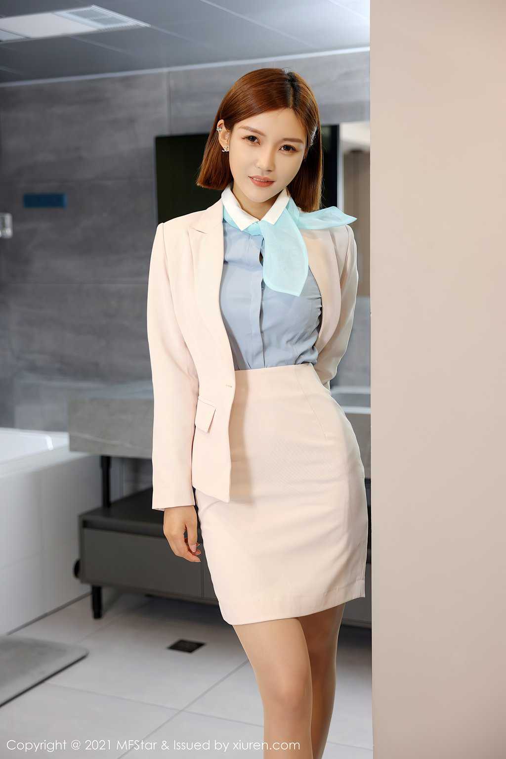 [MFStar模范学苑] 2021.10.20 Vol.537 王蜜-美图