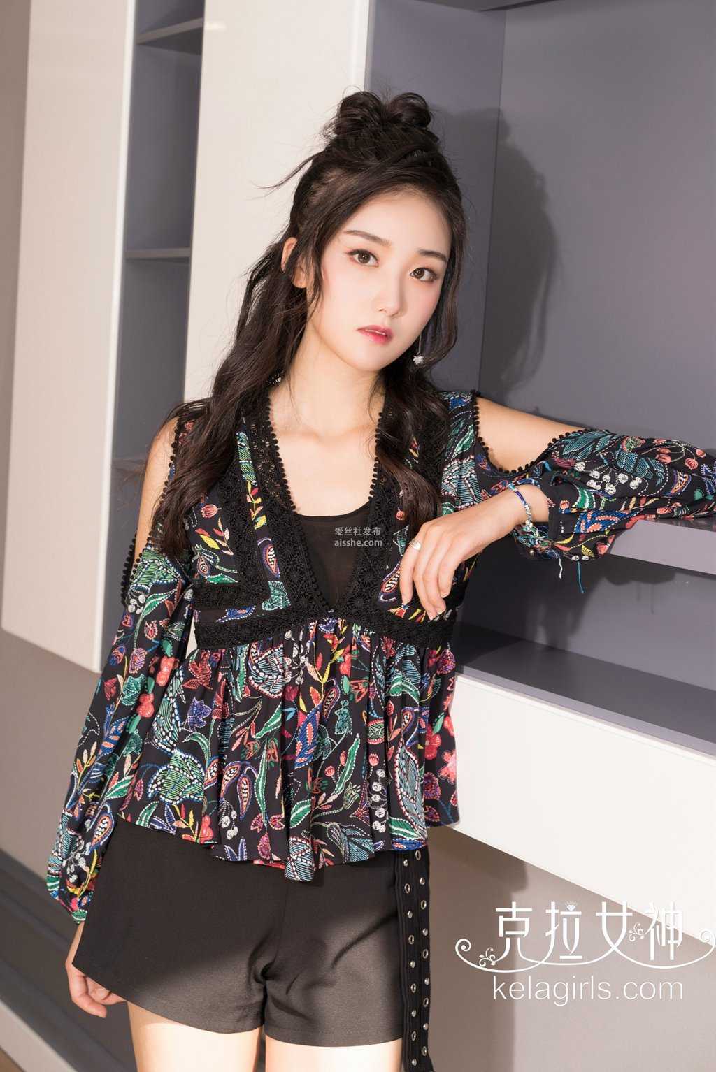 [KeLaGirls克拉女神] 2018.08.16《香足点轻红》馨馨-美图