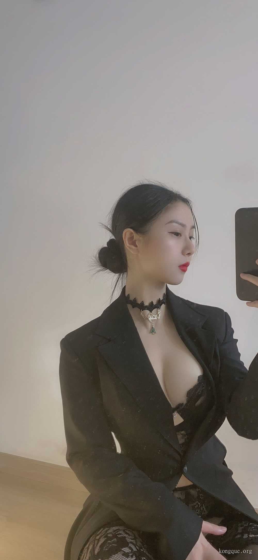 图片[5]-俏妞qiaoniuTT – 微密圈会员订阅系列套图&视频-美图