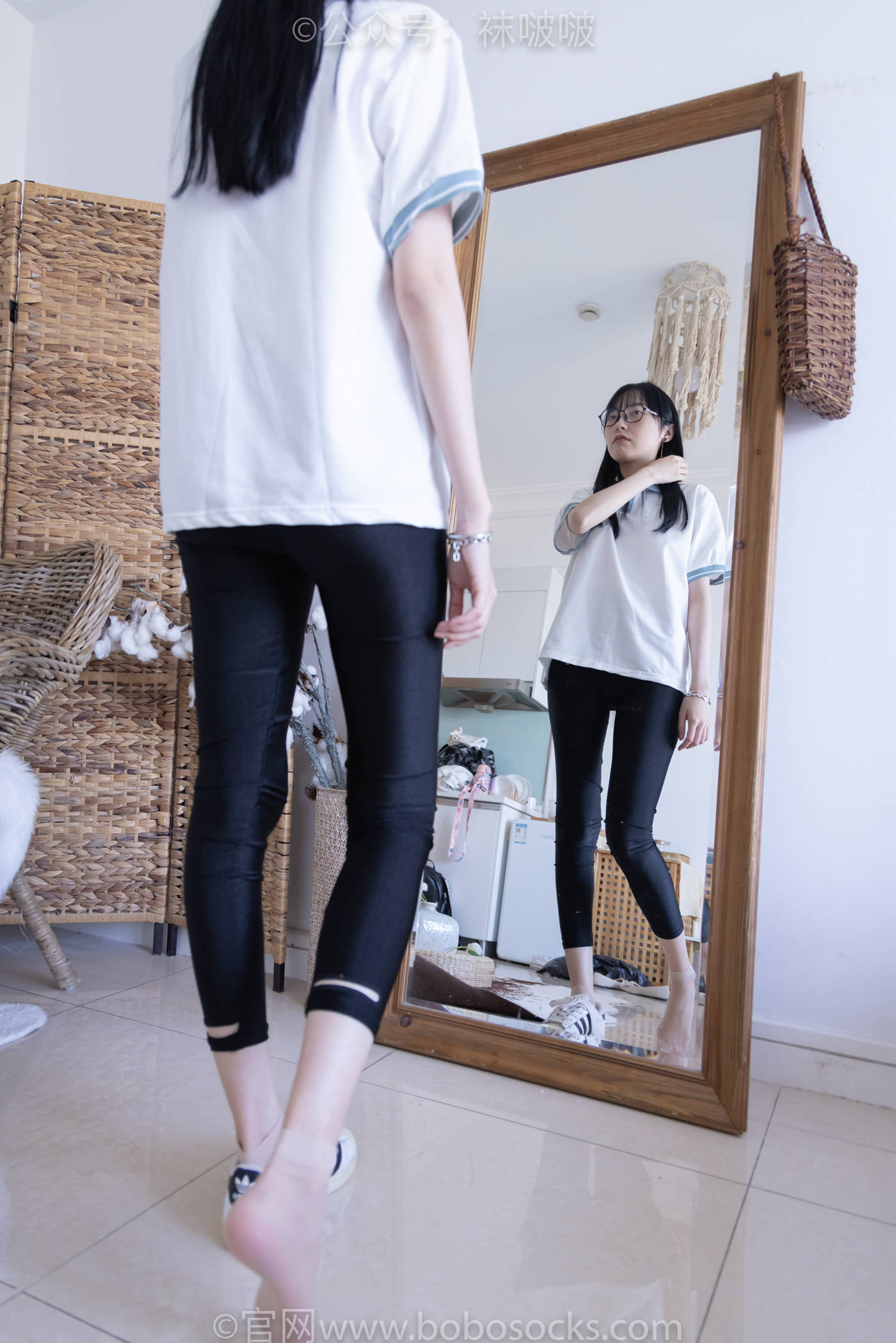 图片[3]-[BoBoSocks袜啵啵]NO.044 稚予-贝壳头、匡威帆布鞋、短肉丝 [154P/1V/5.40GB]-美图