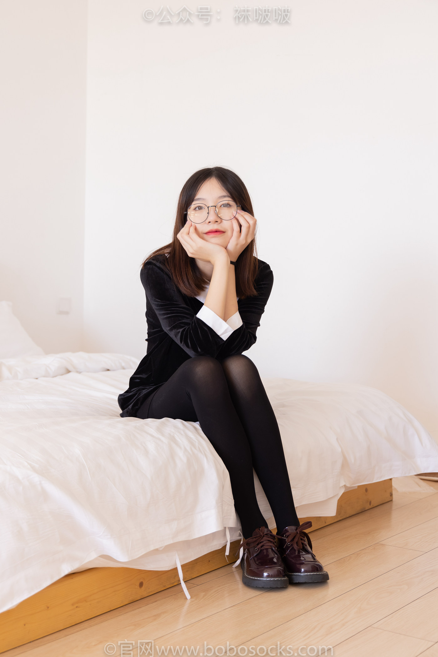 图片[2]-[BoBoSocks袜啵啵]NO.053 小甜豆-皮鞋、厚黑丝、黑色蕾SI船袜 [143P/1V/7.91GB]-美图
