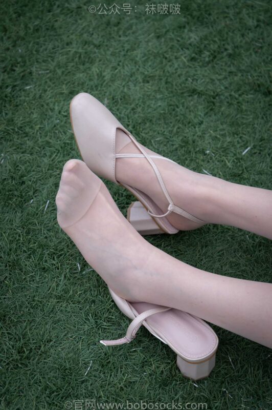 [BoBoSocks袜啵啵]NO.057 小甜豆-高跟鞋、肉丝 [135P/1V/7.79GB]-美图