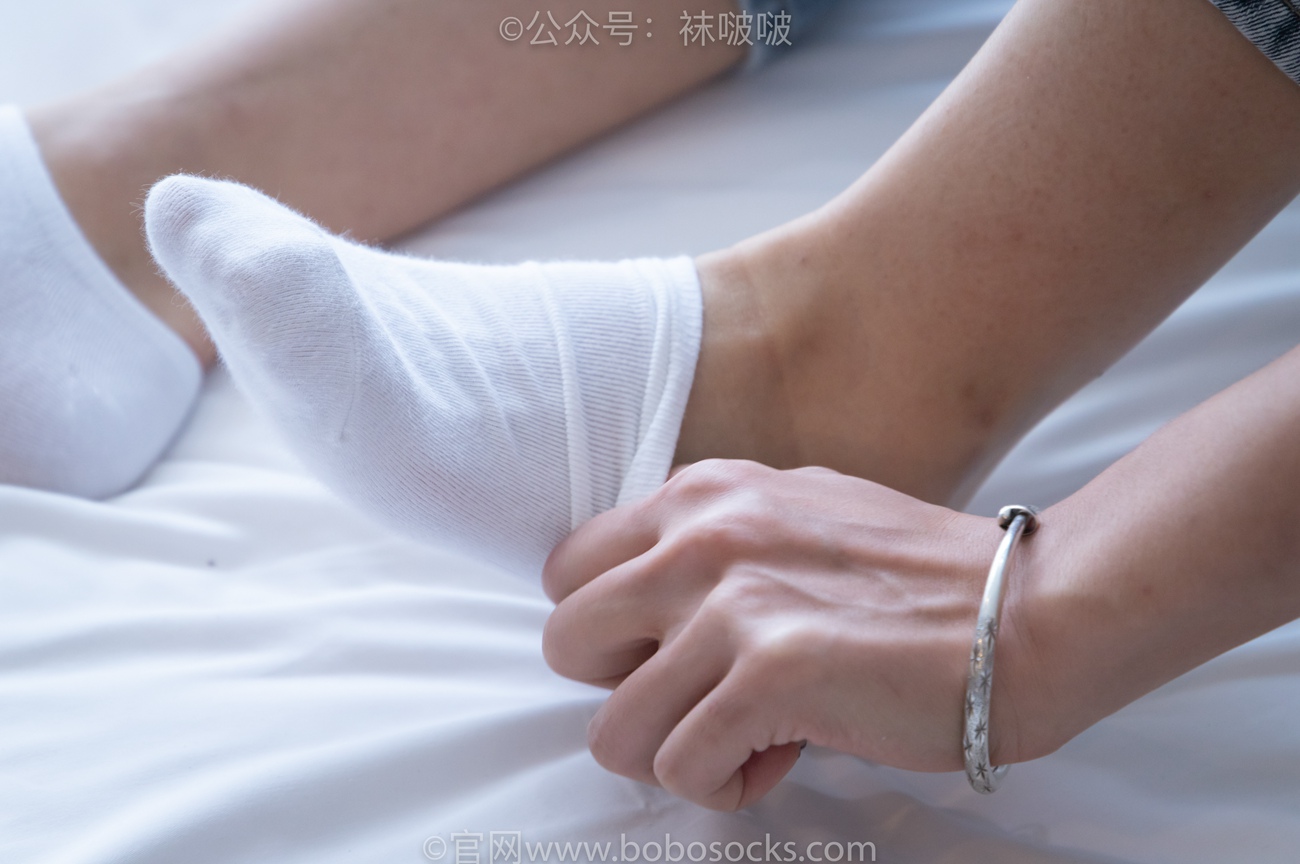 图片[3]-[BoBoSocks袜啵啵]NO.024 涵涵-板鞋、白棉袜、裸足 [134P/1V/3.93GB]-美图