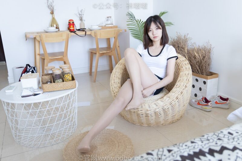 [BoBoSocks袜啵啵]NO.026 小甜豆-体操服、空军一号、白棉袜、肉丝 [149P/1V/7.92GB]-美图