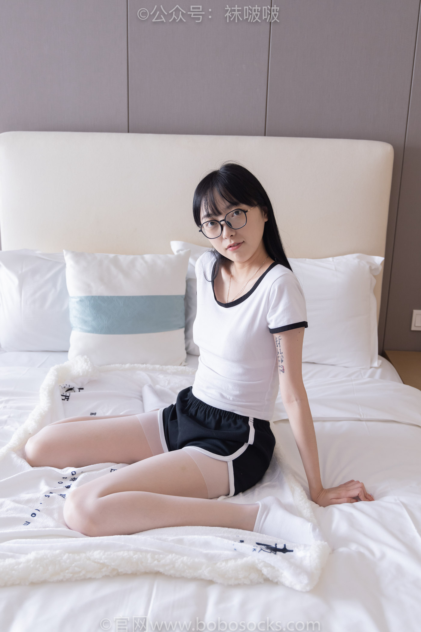 图片[4]-[BoBoSocks袜啵啵]NO.037 稚予-帆布鞋、短白棉袜、白丝 [136P/1V/6.47MB]-美图