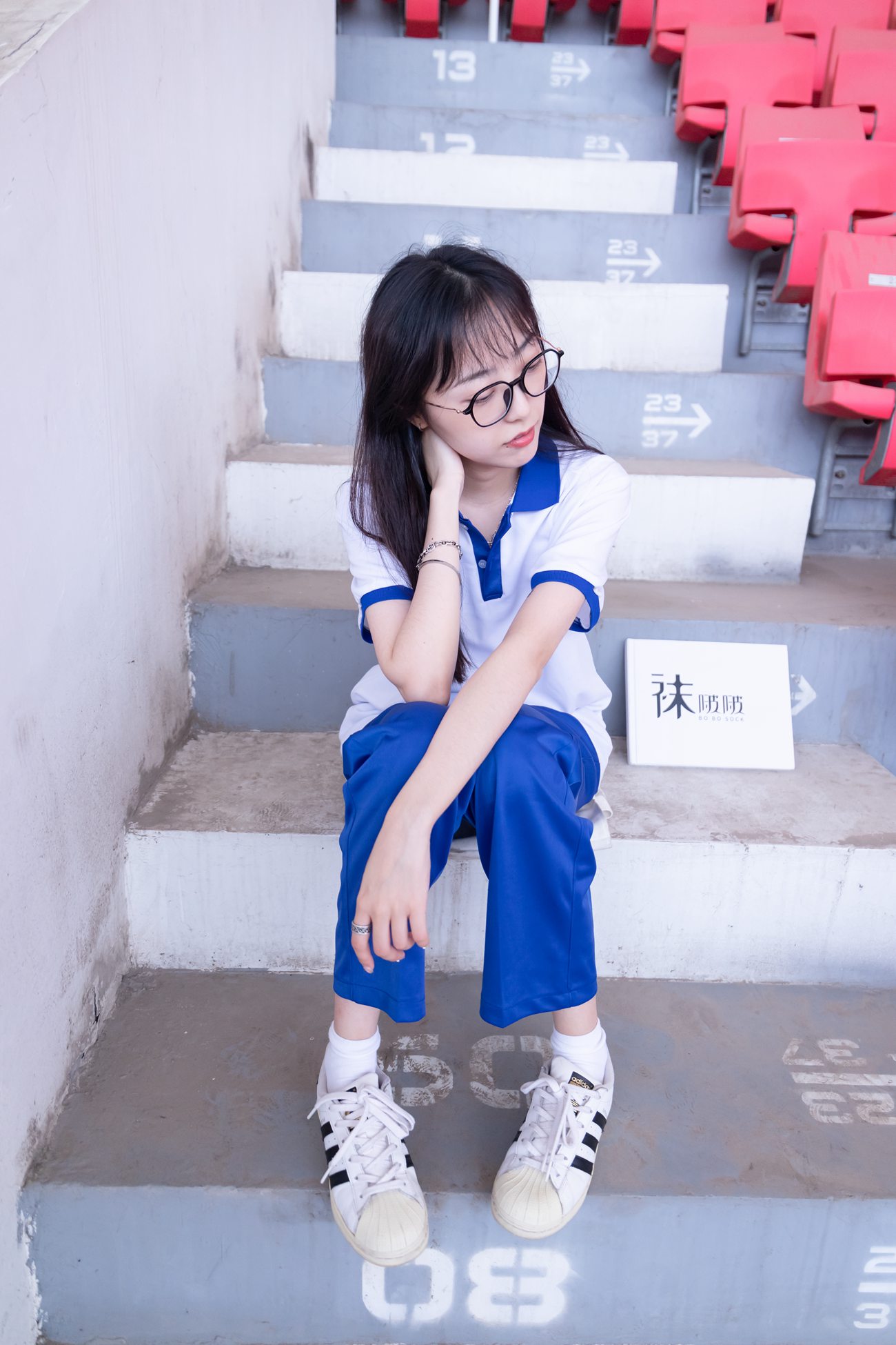 图片[1]-[BoBoSocks袜啵啵]NO.002 稚予-校服、贝壳头、白棉袜、裸足 [139P+1V/2.99GB]-美图