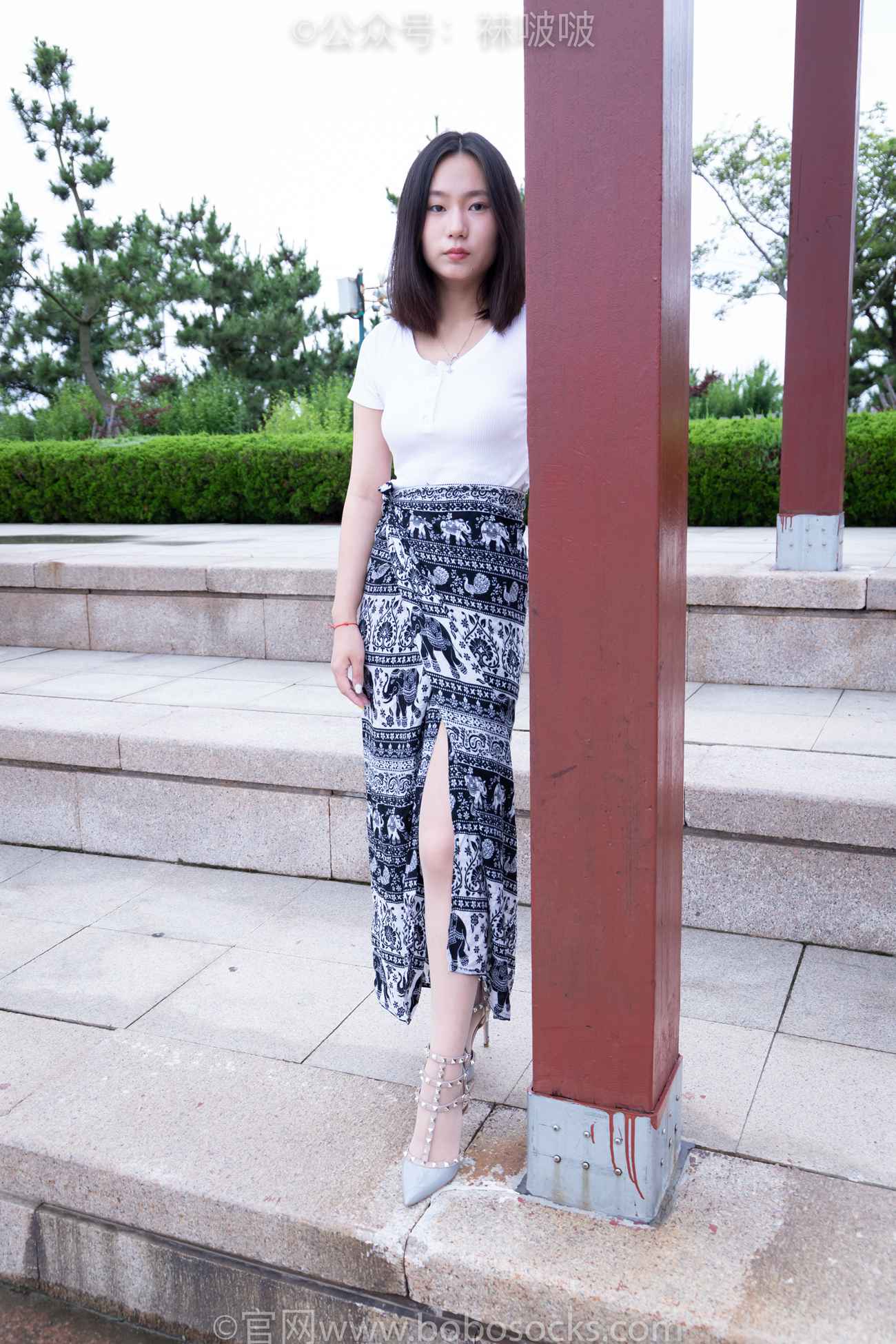 图片[2]-[BoBoSocks袜啵啵]NO.014 思思-华伦天奴高跟鞋、肉丝 [140P/1V/6.17GB]-美图