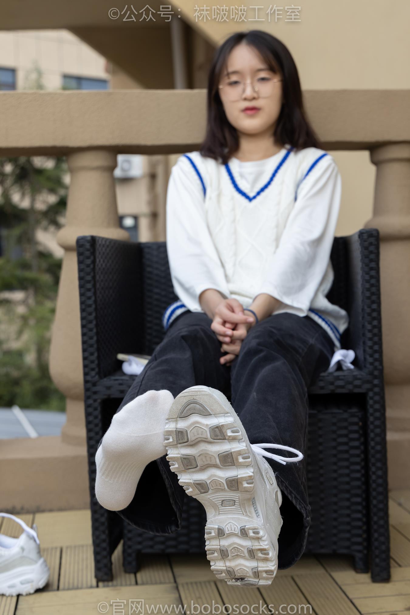 图片[3]-[BoBoSocks袜啵啵]积分限定作品 NO.007 熊熊-运动鞋、白棉袜、裸足[134P/2.44GB]-美图