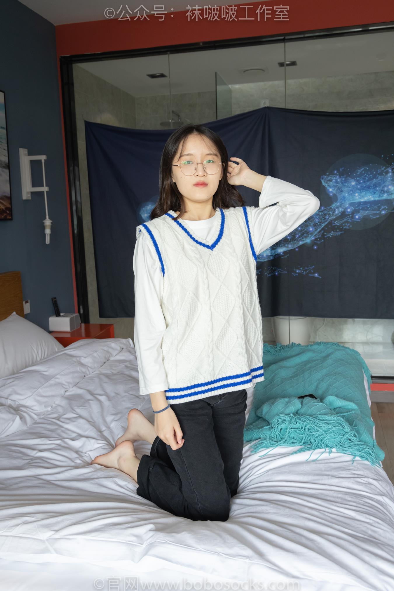 图片[4]-[BoBoSocks袜啵啵]积分限定作品 NO.007 熊熊-运动鞋、白棉袜、裸足[134P/2.44GB]-美图