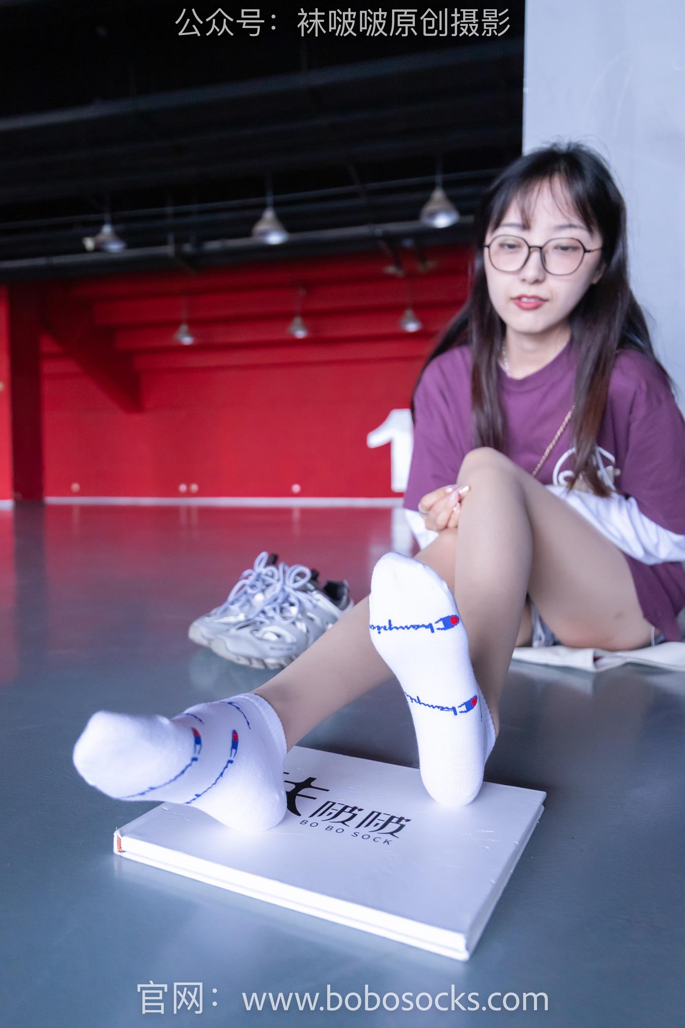 图片[4]-[BoBoSocks袜啵啵]积分限定作品 NO.010 稚予-巴黎世家运动鞋、白棉袜、肉丝[144P/1.64GB]-美图