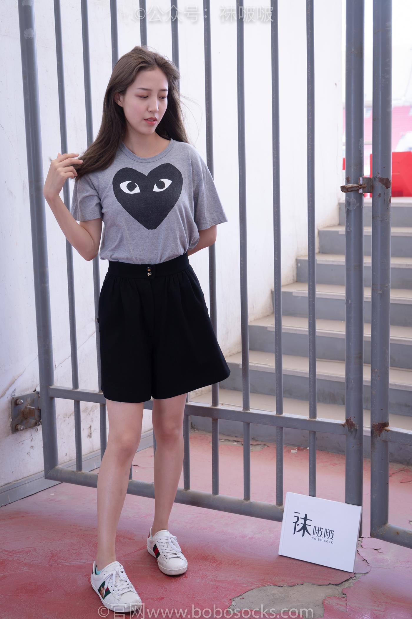 图片[2]-[BoBoSocks袜啵啵]积分限定作品 NO.006 泡芙-板鞋、天蓝色短棉袜、裸足[138P/1.16GB]-美图