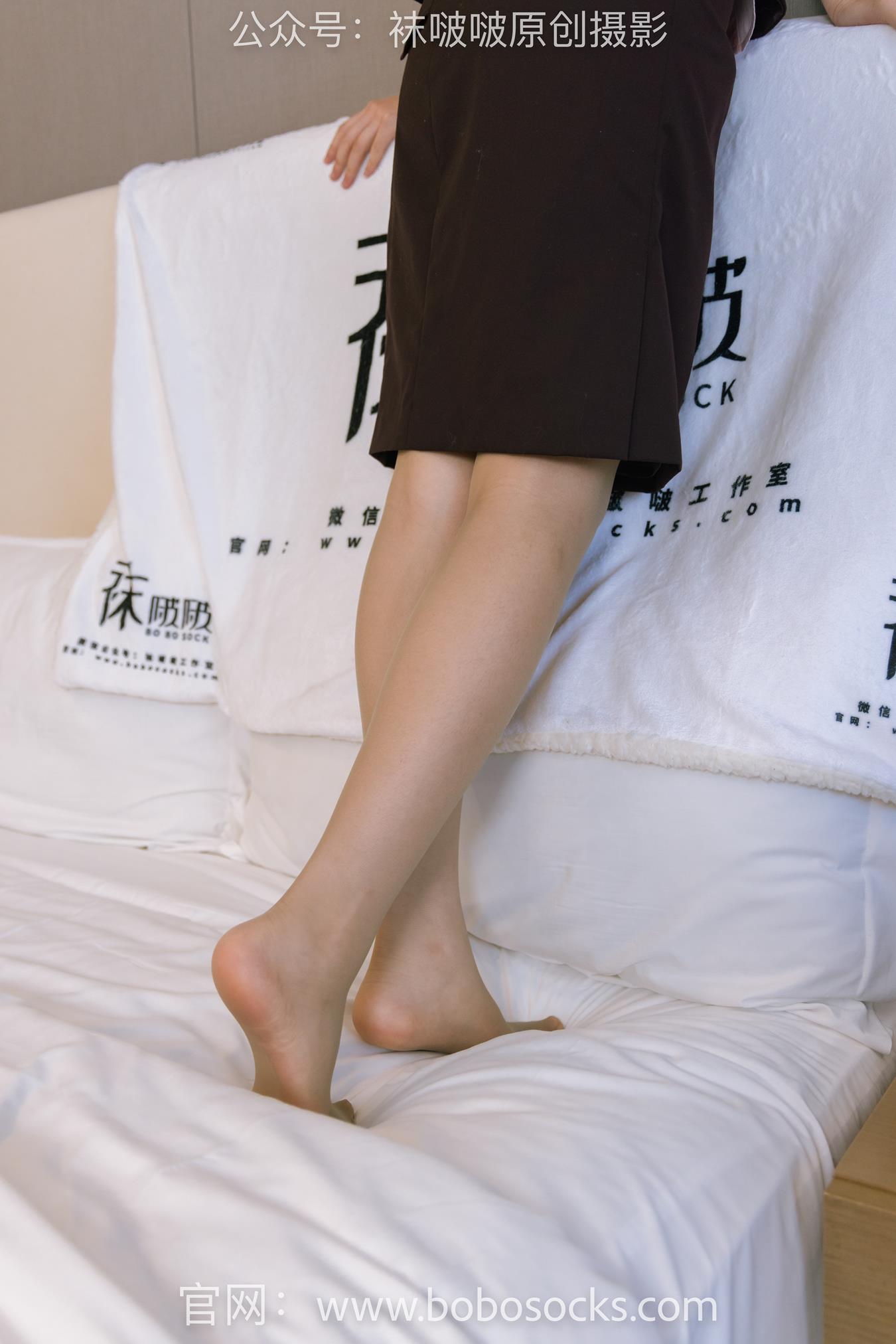 图片[1]-[BoBoSocks袜啵啵]NO.148 小淳-高跟鞋、咖啡丝、银行至服[140P/1V/6.34GB]-美图