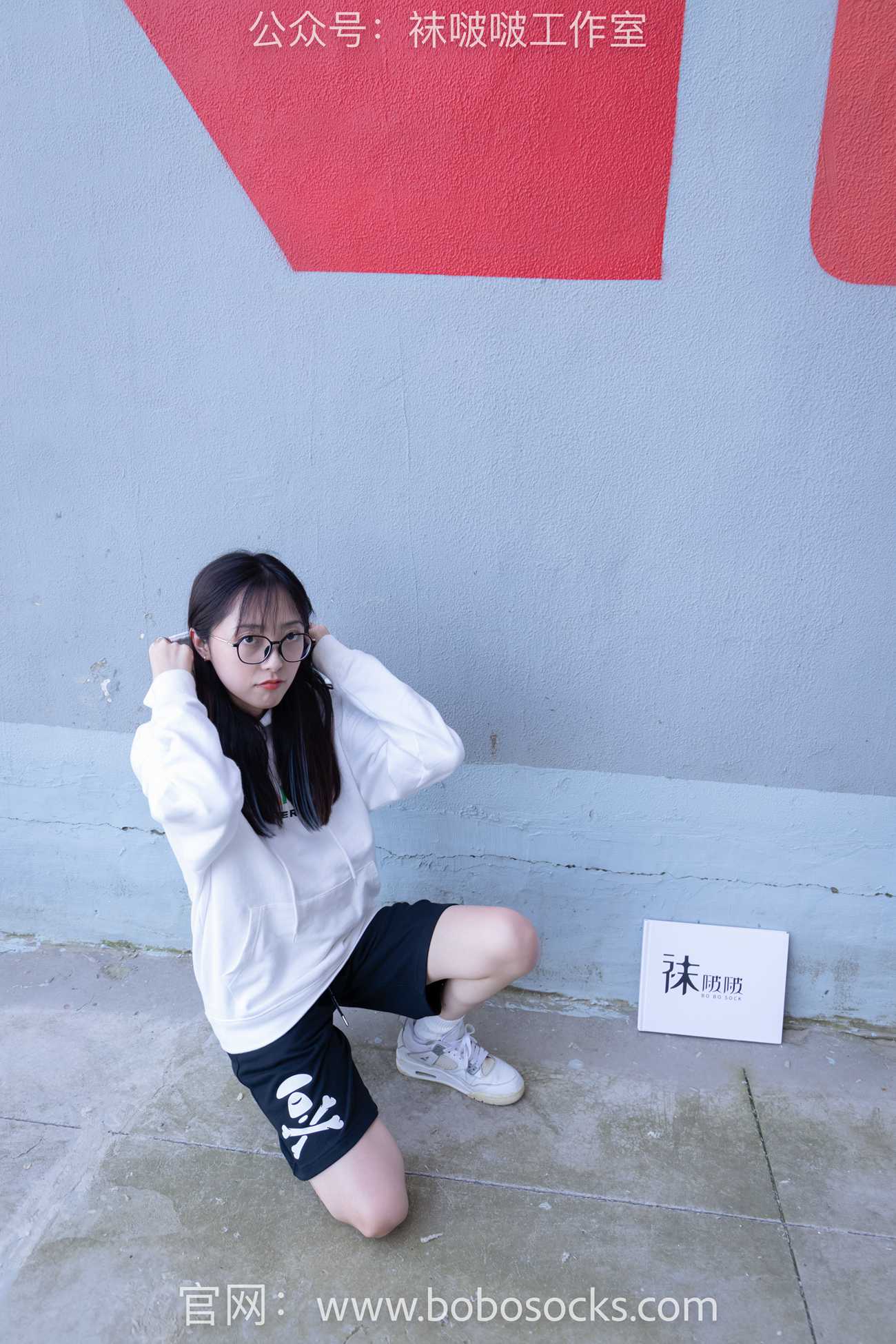 图片[2]-[BoBoSocks袜啵啵]NO.103 稚予-AJ篮球鞋、白棉袜、裸足[134P/1V/2.52GB]-美图