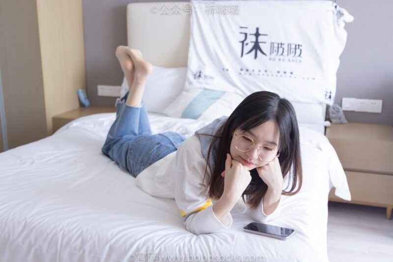 [BoBoSocks袜啵啵]NO.080 小甜豆-帆布鞋、白棉袜、肉丝 [140P/1V/6.63GB]-美图