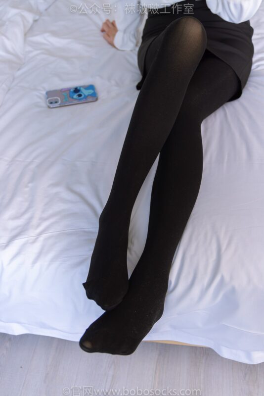 [BoBoSocks袜啵啵]NO.090 小甜豆-高跟鞋、厚黑丝[140P/1V/6.74GB]-美图