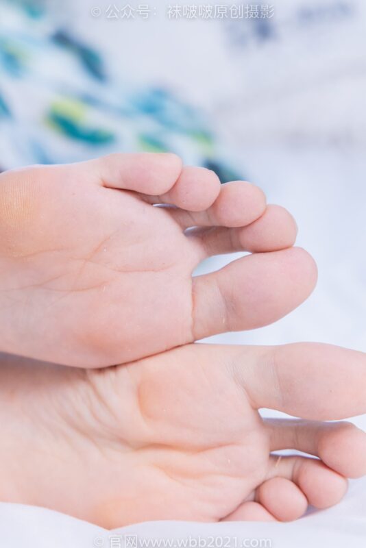 [BoBoSocks袜啵啵]NO.357 雪糕-高跟鞋、高跟凉鞋、肉丝、裸足[145P/1V/7.91GB]-美图