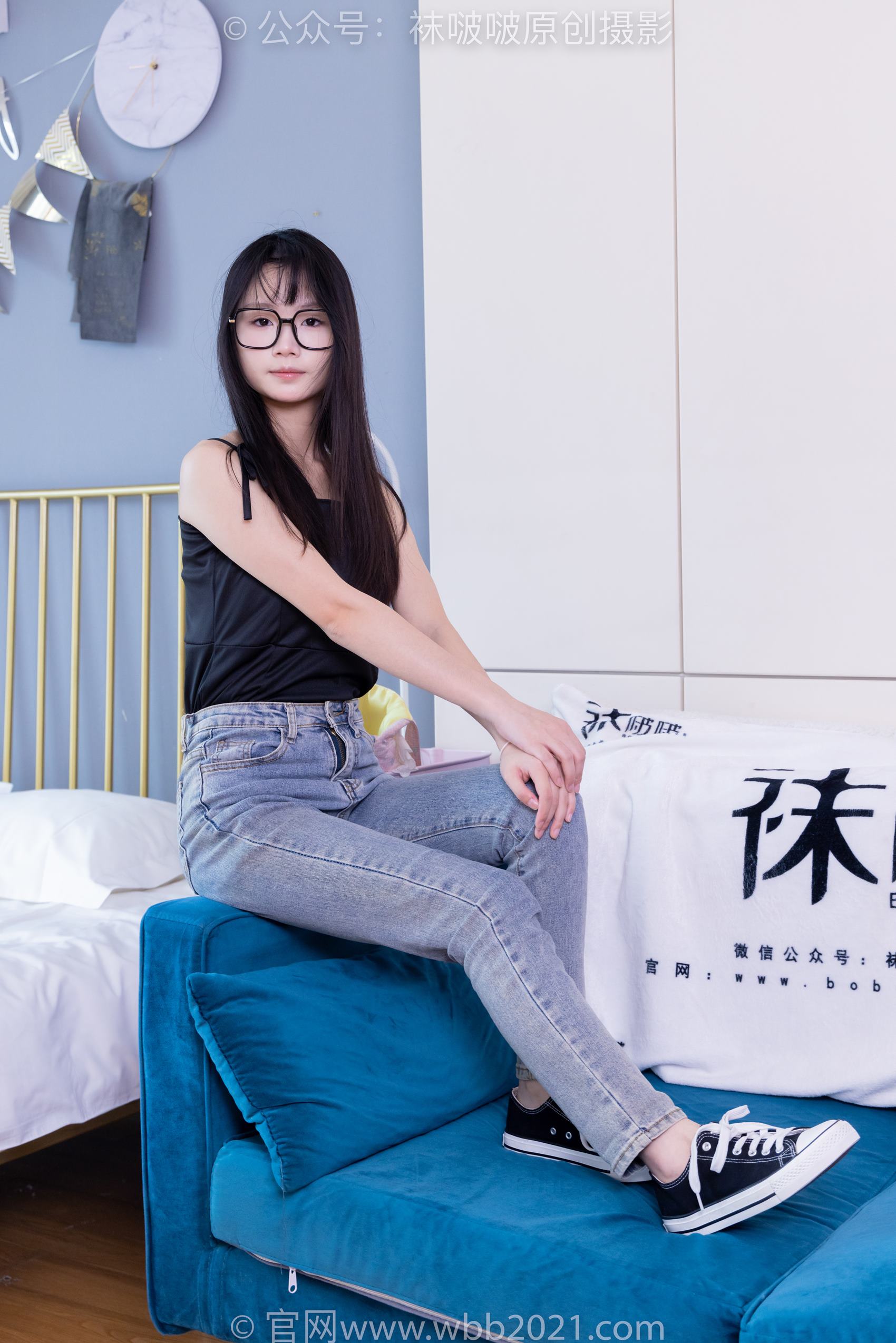 图片[2]-[BoBoSocks袜啵啵]NO.359 甜甜圈-板鞋、高跟鞋、牛仔裤、裸足、连衣裙、肉丝[180P/1V/8.16GB]-美图