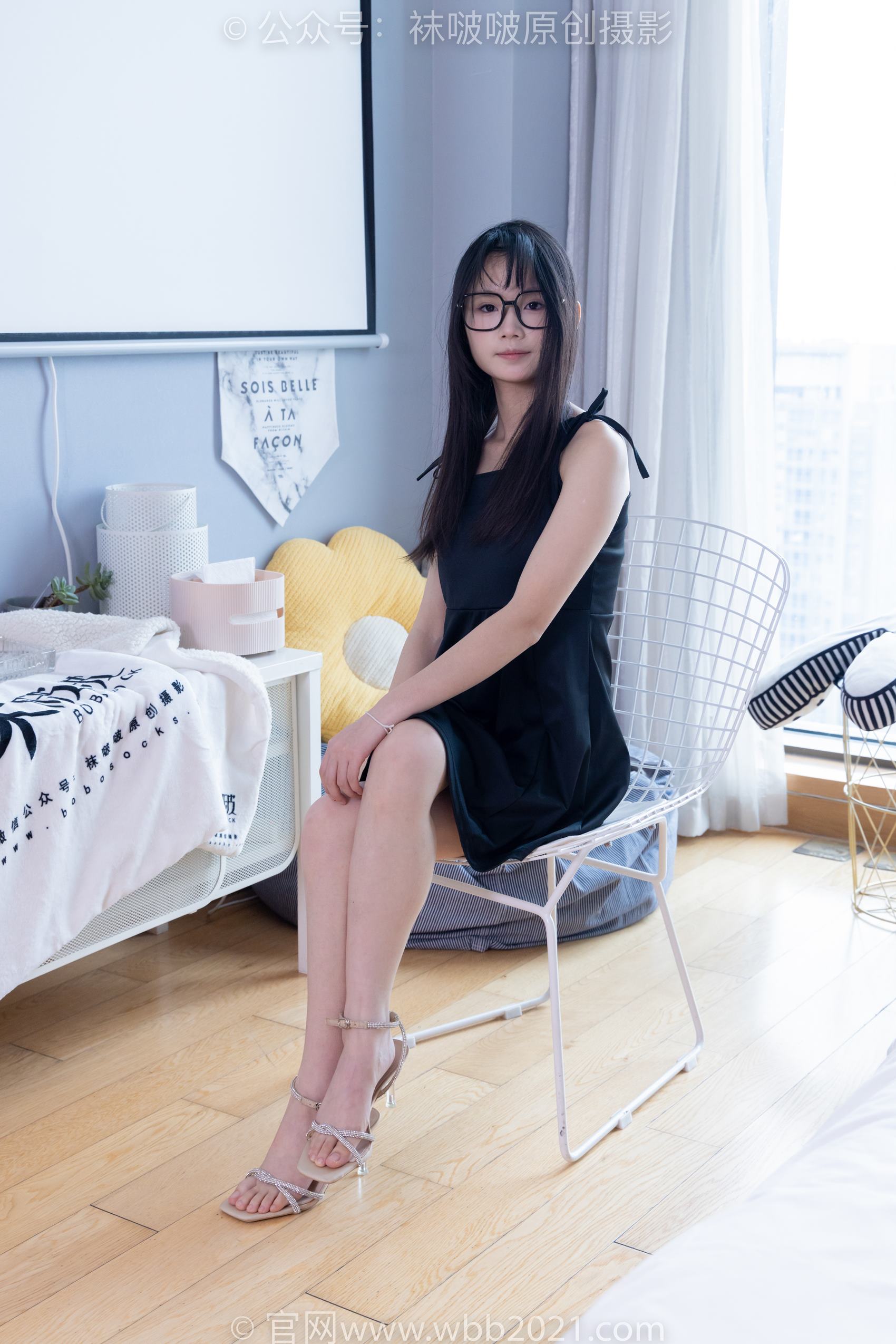 图片[5]-[BoBoSocks袜啵啵]NO.359 甜甜圈-板鞋、高跟鞋、牛仔裤、裸足、连衣裙、肉丝[180P/1V/8.16GB]-美图