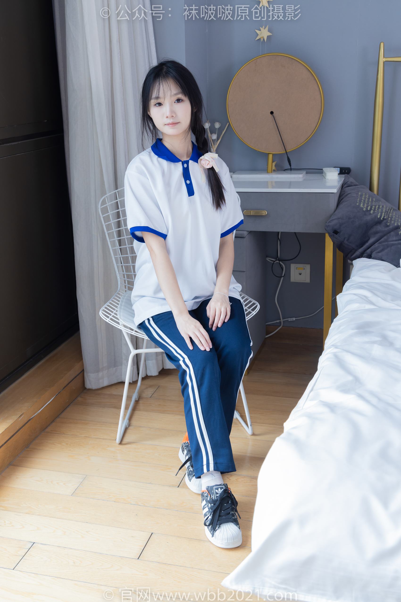 图片[1]-[BoBoSocks袜啵啵]NO.366 甜甜圈-三双板鞋、白棉袜、短白丝[150P/1V/6.13GB]-美图