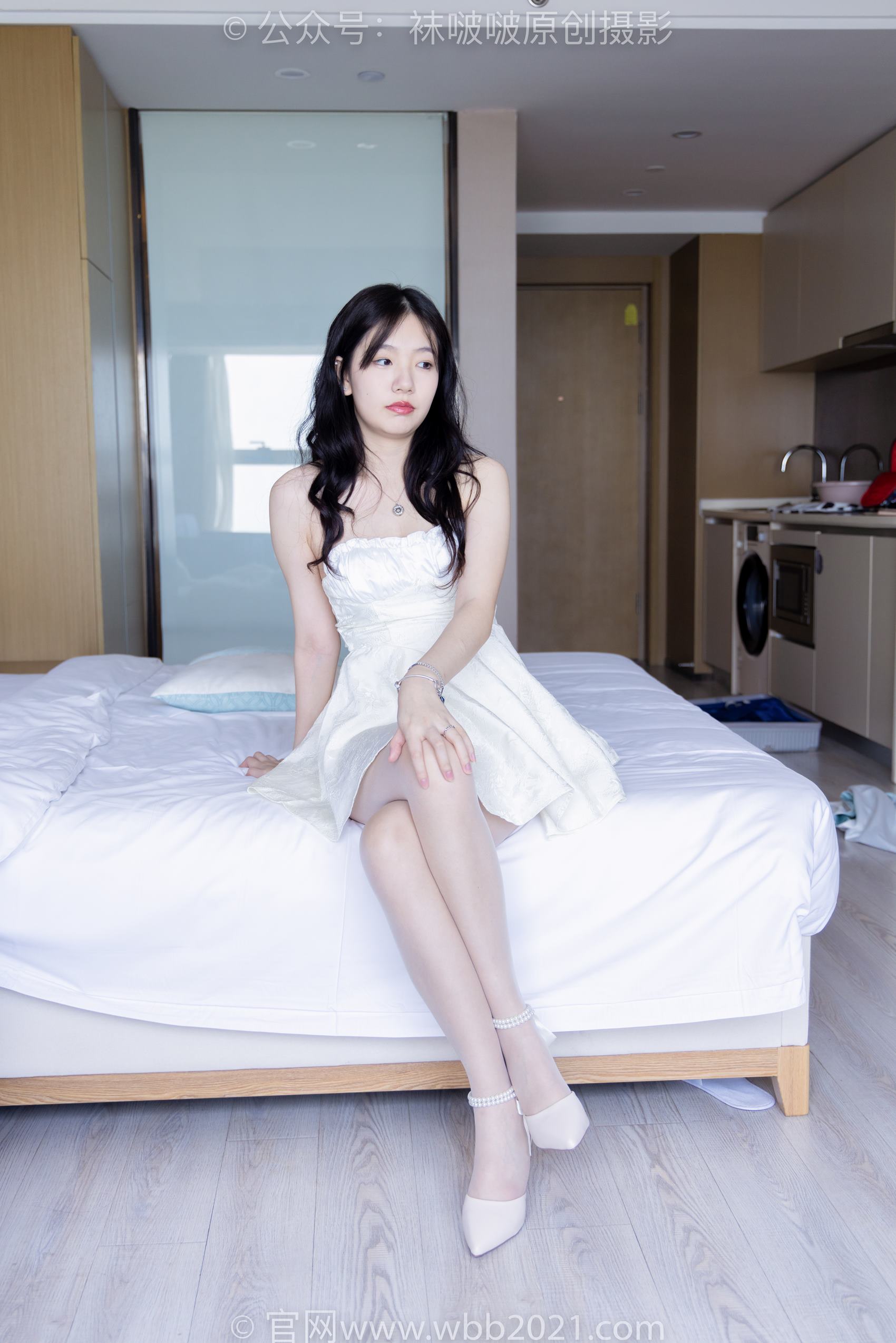 图片[2]-[BoBoSocks袜啵啵]NO.367 小甜豆-高跟鞋、油亮白丝、丝袜踩奶油蛋糕[145P/1V/6.66GB]-美图