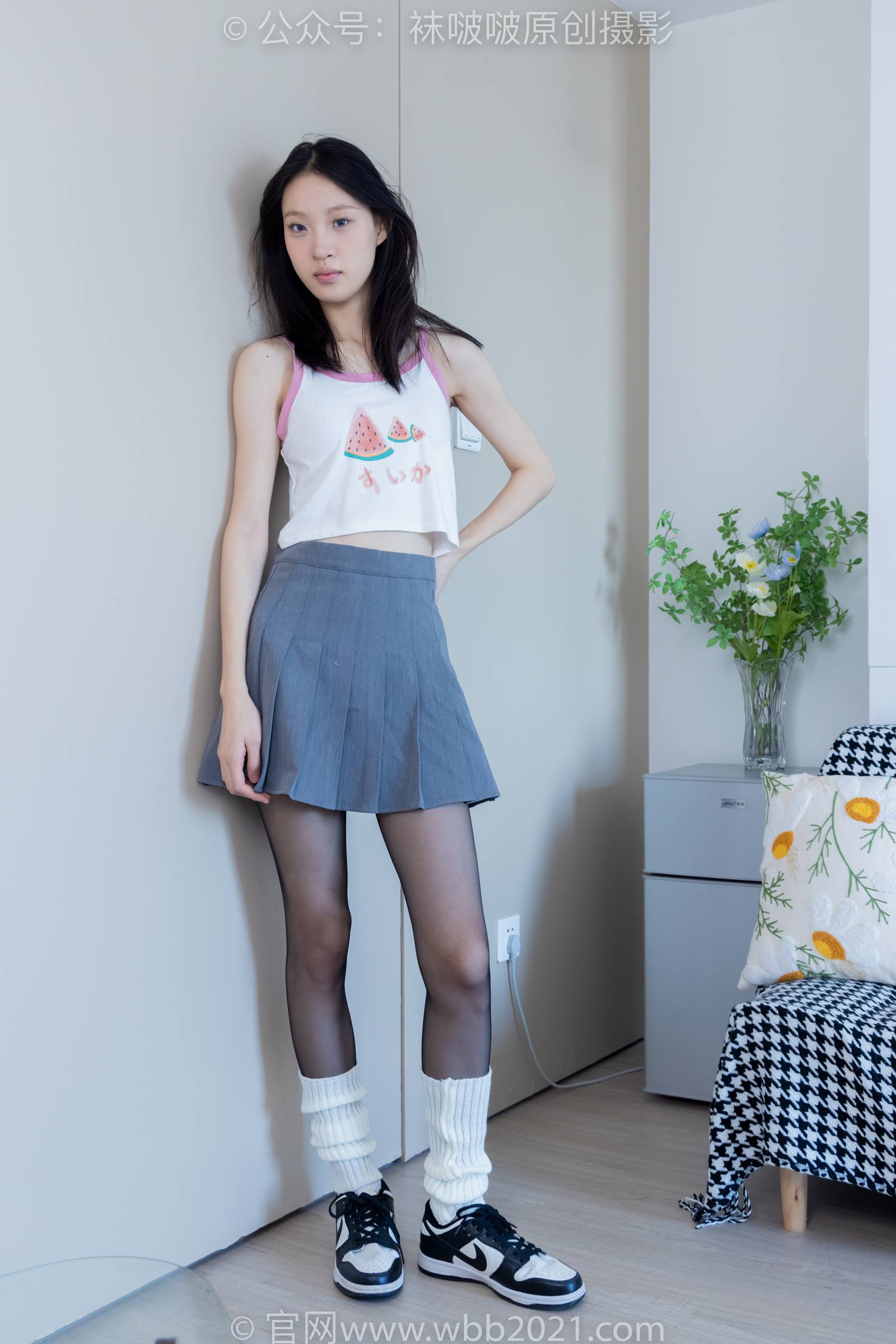 图片[2]-[BoBoSocks袜啵啵]NO.333 雪糕-板鞋、白棉袜、黑丝、堆堆袜套[140P/1V/5.93GB]-美图