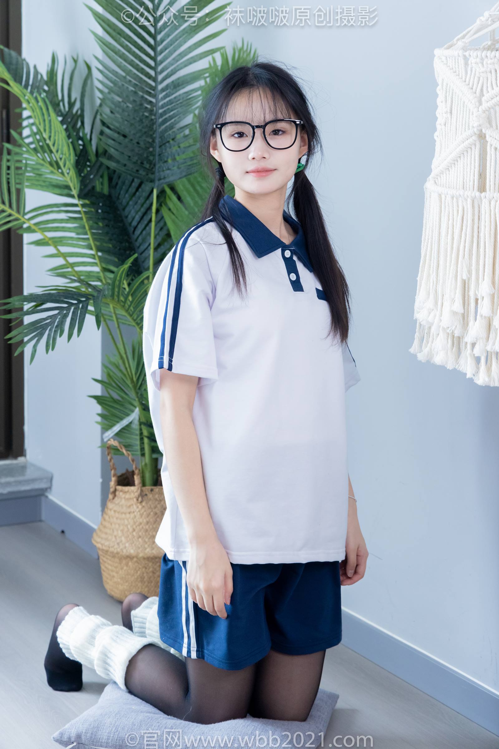 图片[6]-[BoBoSocks袜啵啵]NO.335 甜甜圈-校服、运动鞋、薄黑丝、袜套[154P/1V/7.48GB]-美图