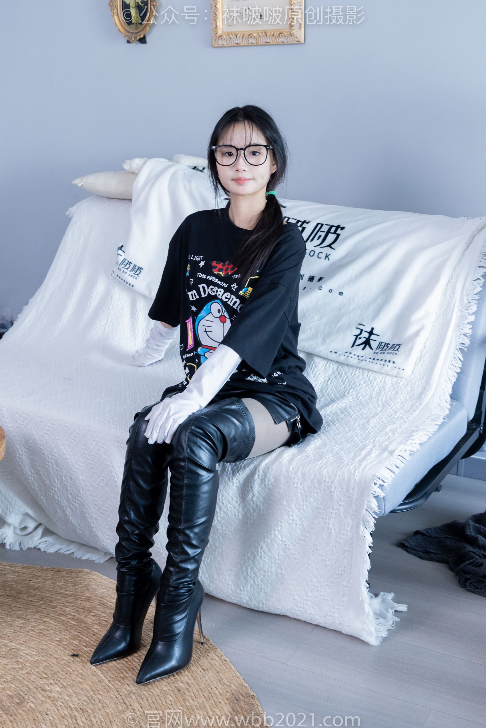 图片[2]-[BoBoSocks袜啵啵]NO.343 甜甜圈-高跟长靴、黑丝打底、肉丝[150P/1V/6.32GB]-美图