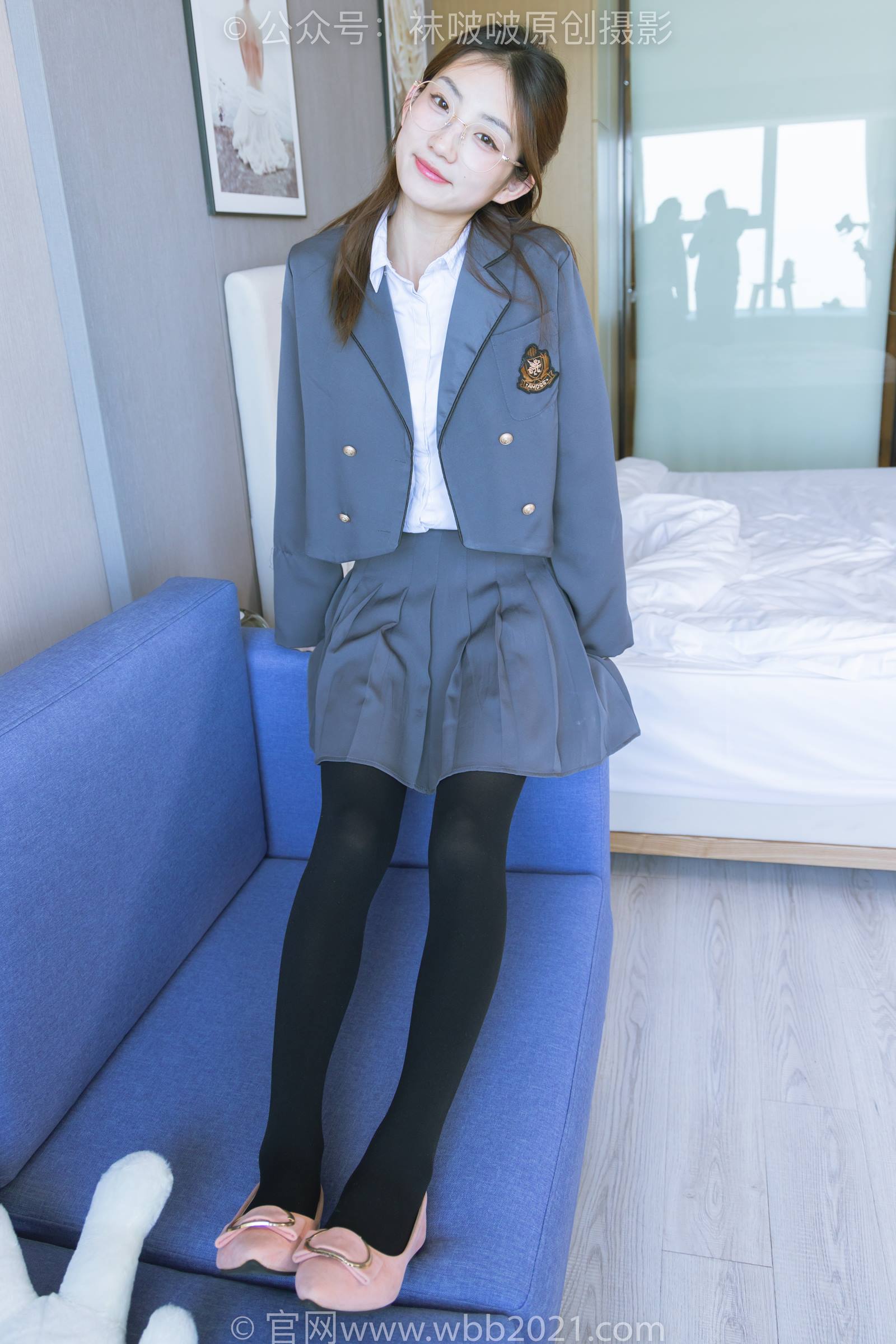 图片[5]-[BoBoSocks袜啵啵]NO.315 小沫-平底鞋、厚黑丝、模特穿鞋及丝袜踩玩偶小熊剧情[140P/1V/6.44GB]-美图