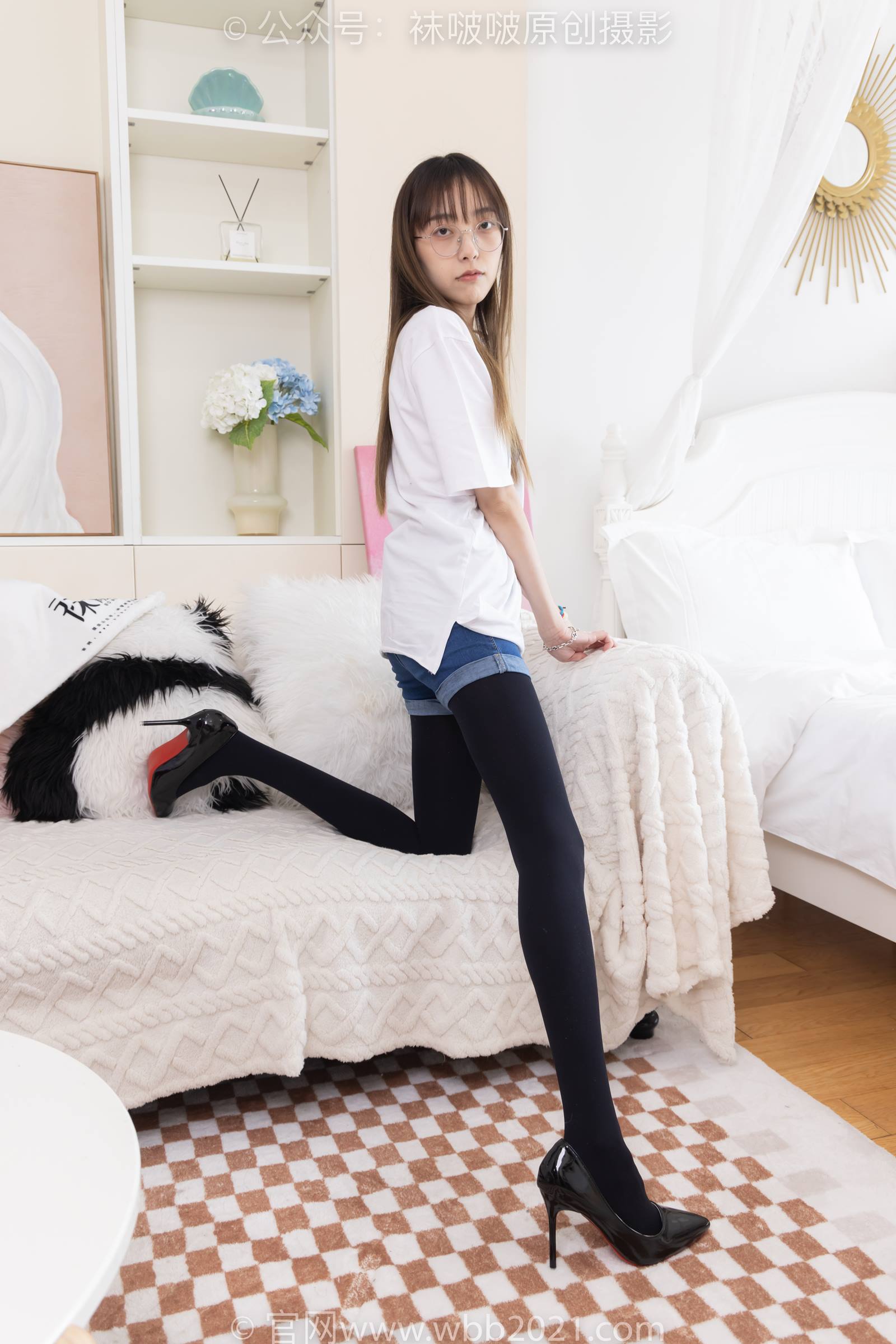 图片[4]-[BoBoSocks袜啵啵]NO.330 稚予-高跟鞋、厚黑丝[150P/1V/5.05GB]-美图