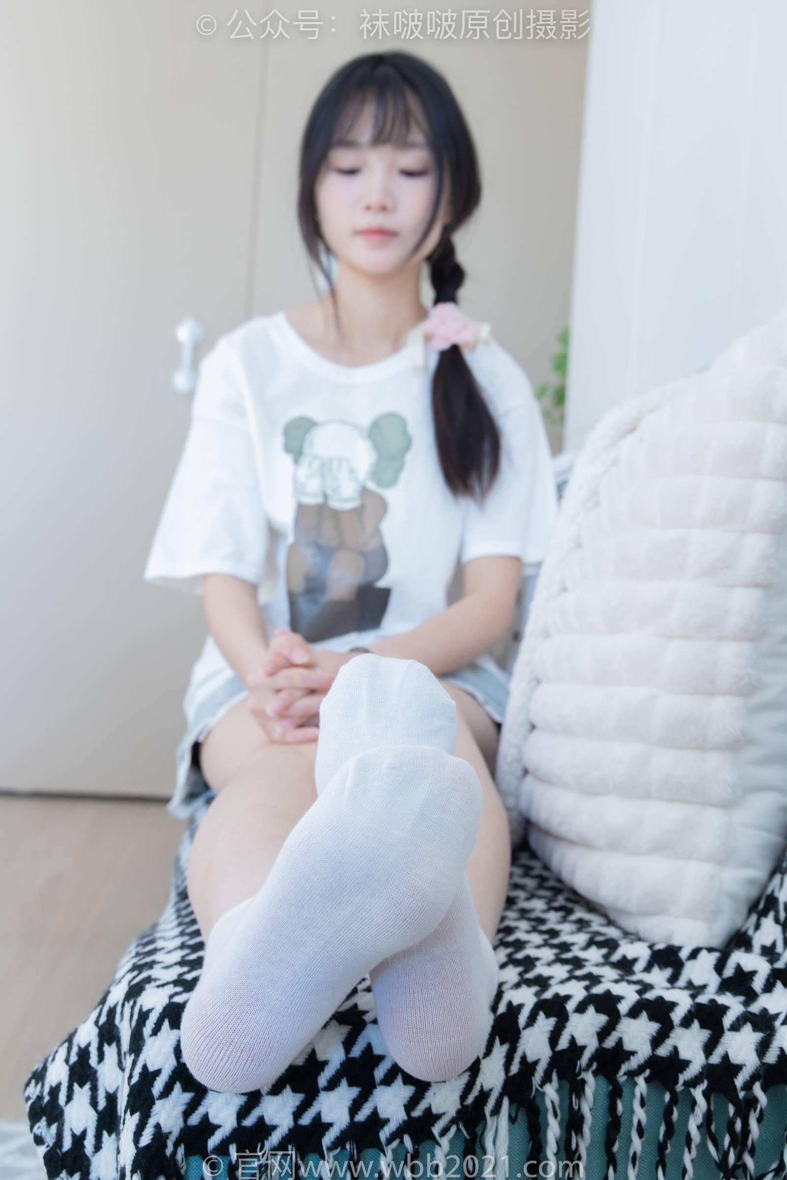 图片[4]-[BoBoSocks袜啵啵]NO.331 甜甜圈-板鞋、白棉袜、裸足[144P/1V/5.74GB]-美图