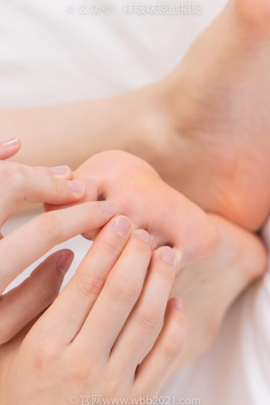 [BoBoSocks袜啵啵]NO.294 芝士-板鞋、白棉袜、裸足[200P/1V/7.43GB]-美图