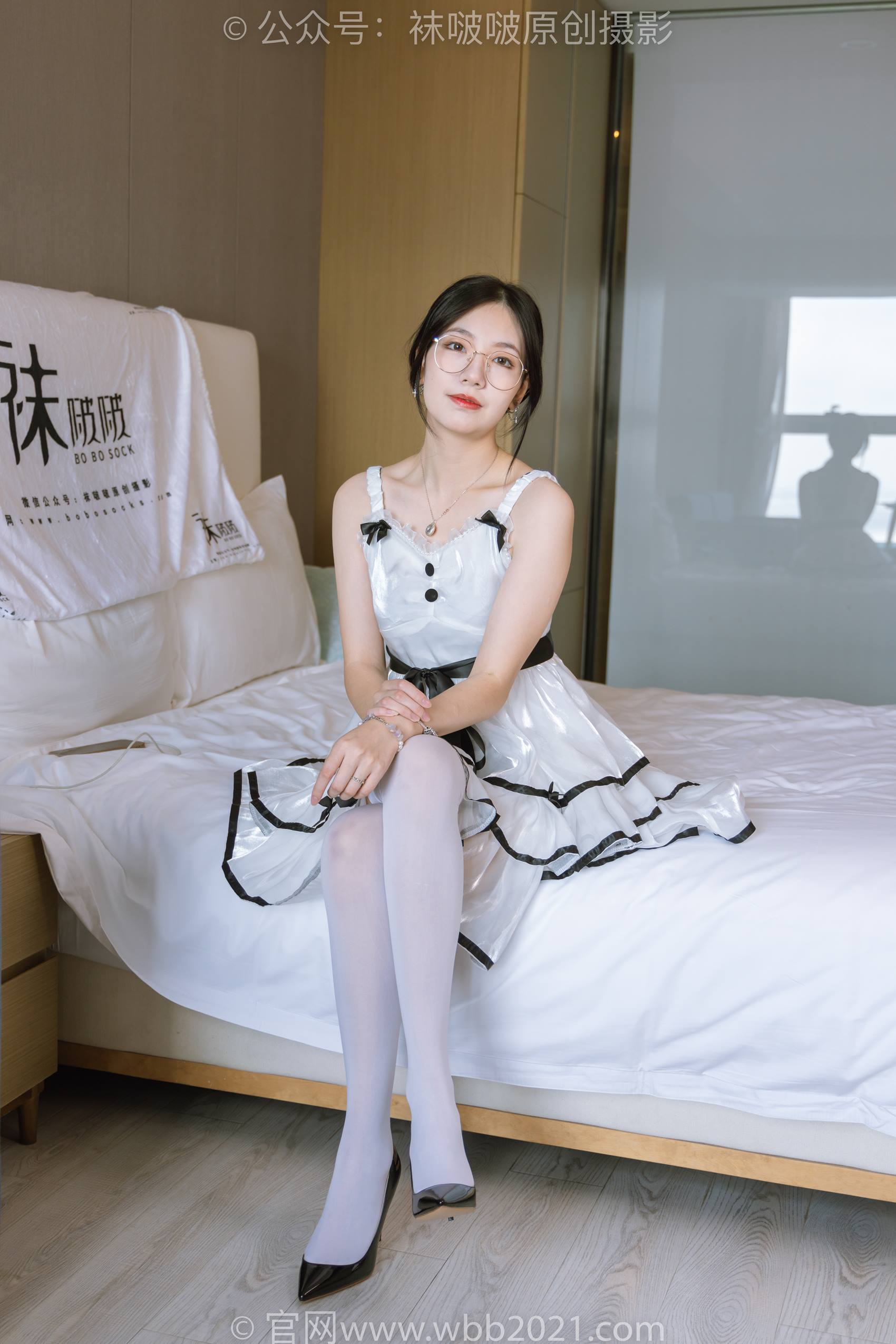 图片[2]-[BoBoSocks袜啵啵]NO.299 小甜豆-两双高跟鞋、厚白丝大腿袜、厚黑丝大腿袜[170P/1V/8.20GB]-美图