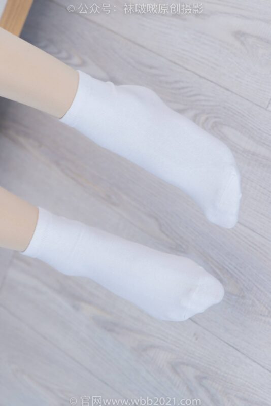 [BoBoSocks袜啵啵]NO.306 奶油-高跟鞋、皮鞋、厚白丝大腿袜、厚肉丝、白棉袜[140P/1V/5.83GB]-美图