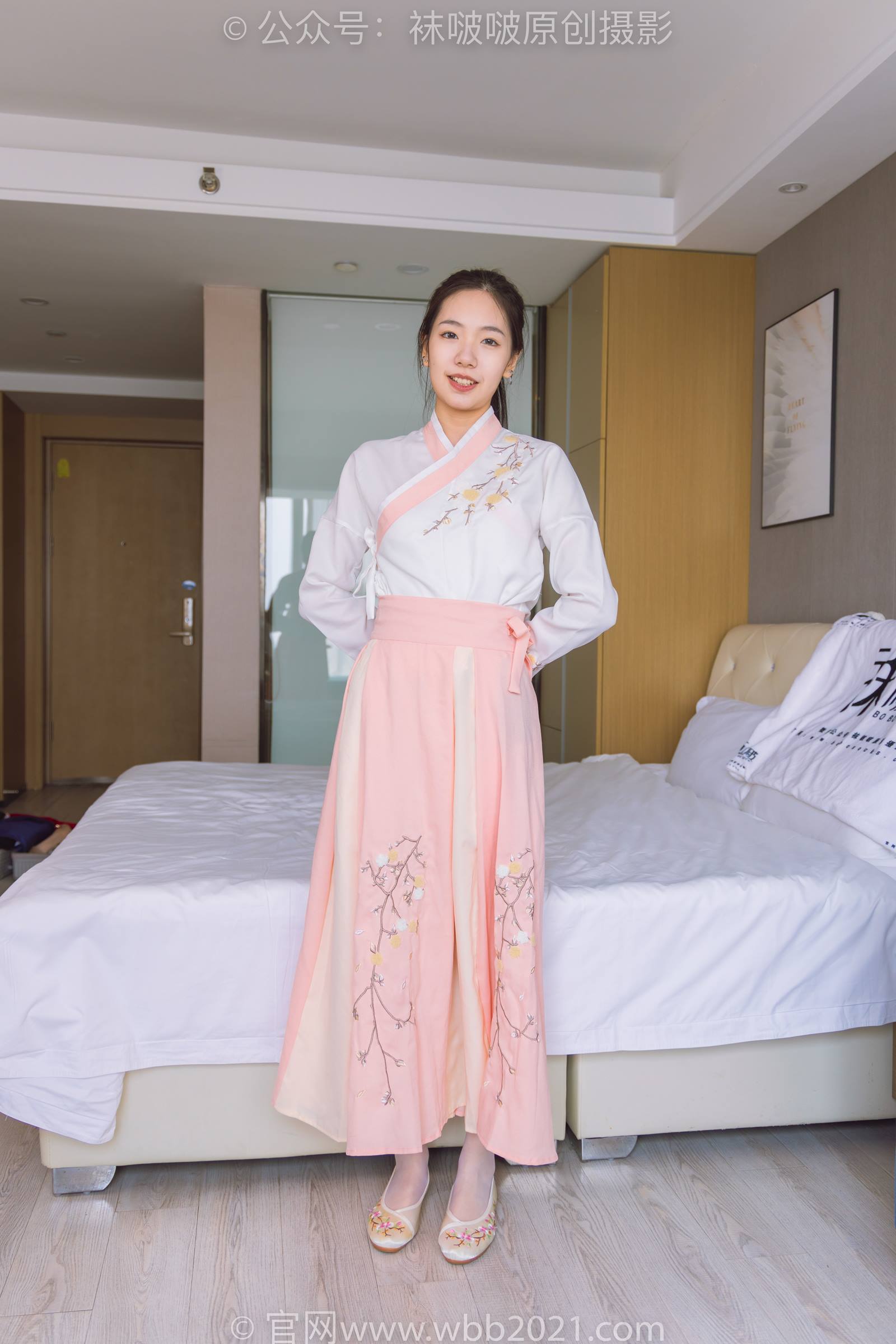 图片[3]-[BoBoSocks袜啵啵]NO.311 小甜豆-布鞋、白丝、裸足、古装[140P/1V/5.75GB]-美图