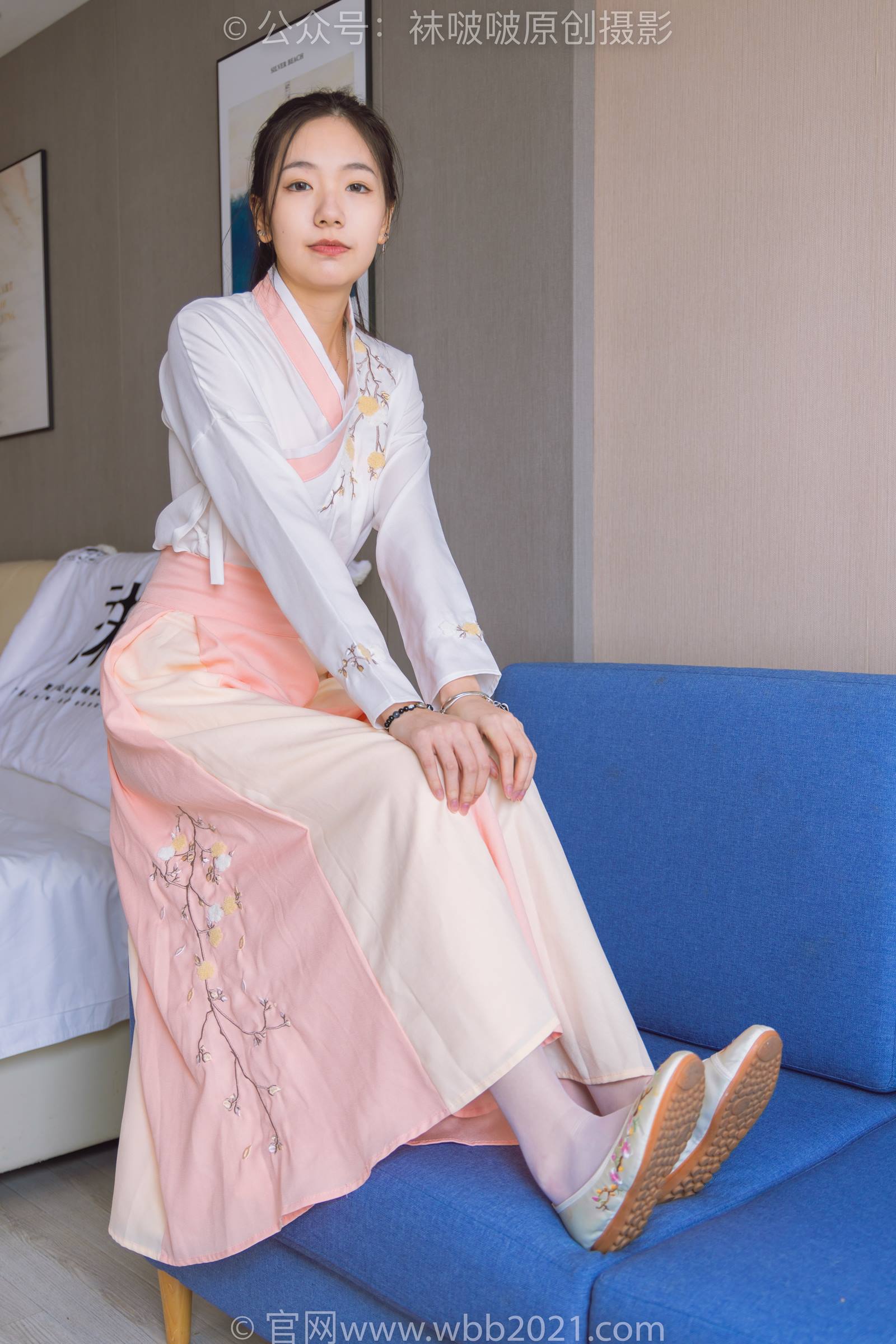 图片[4]-[BoBoSocks袜啵啵]NO.311 小甜豆-布鞋、白丝、裸足、古装[140P/1V/5.75GB]-美图