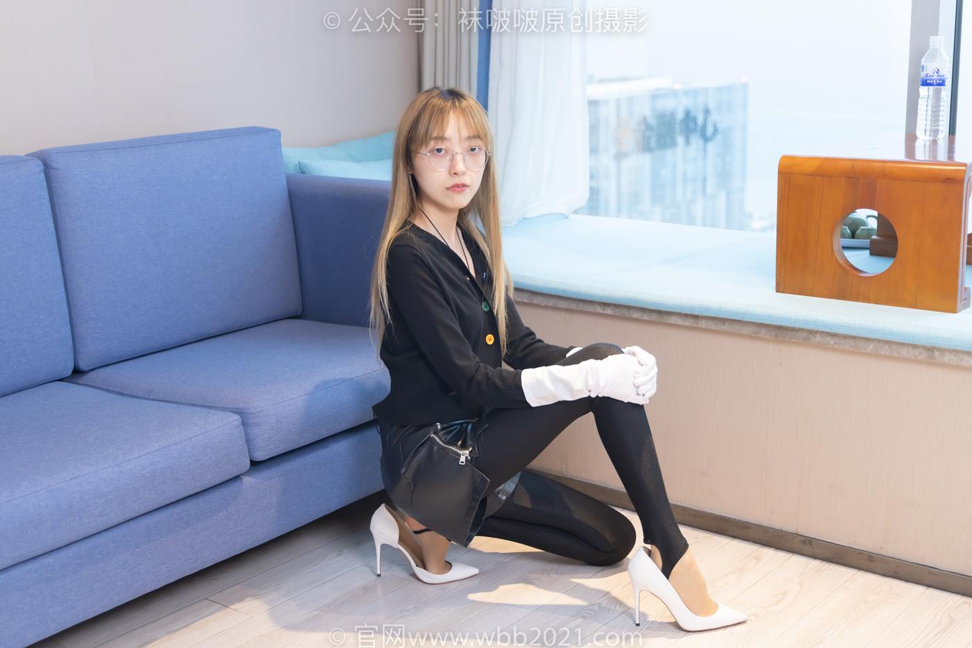 图片[4]-[BoBoSocks袜啵啵]NO.243 稚予-两双高跟鞋、肉丝、踩脚裤[165P/1V/6.49GB]-美图