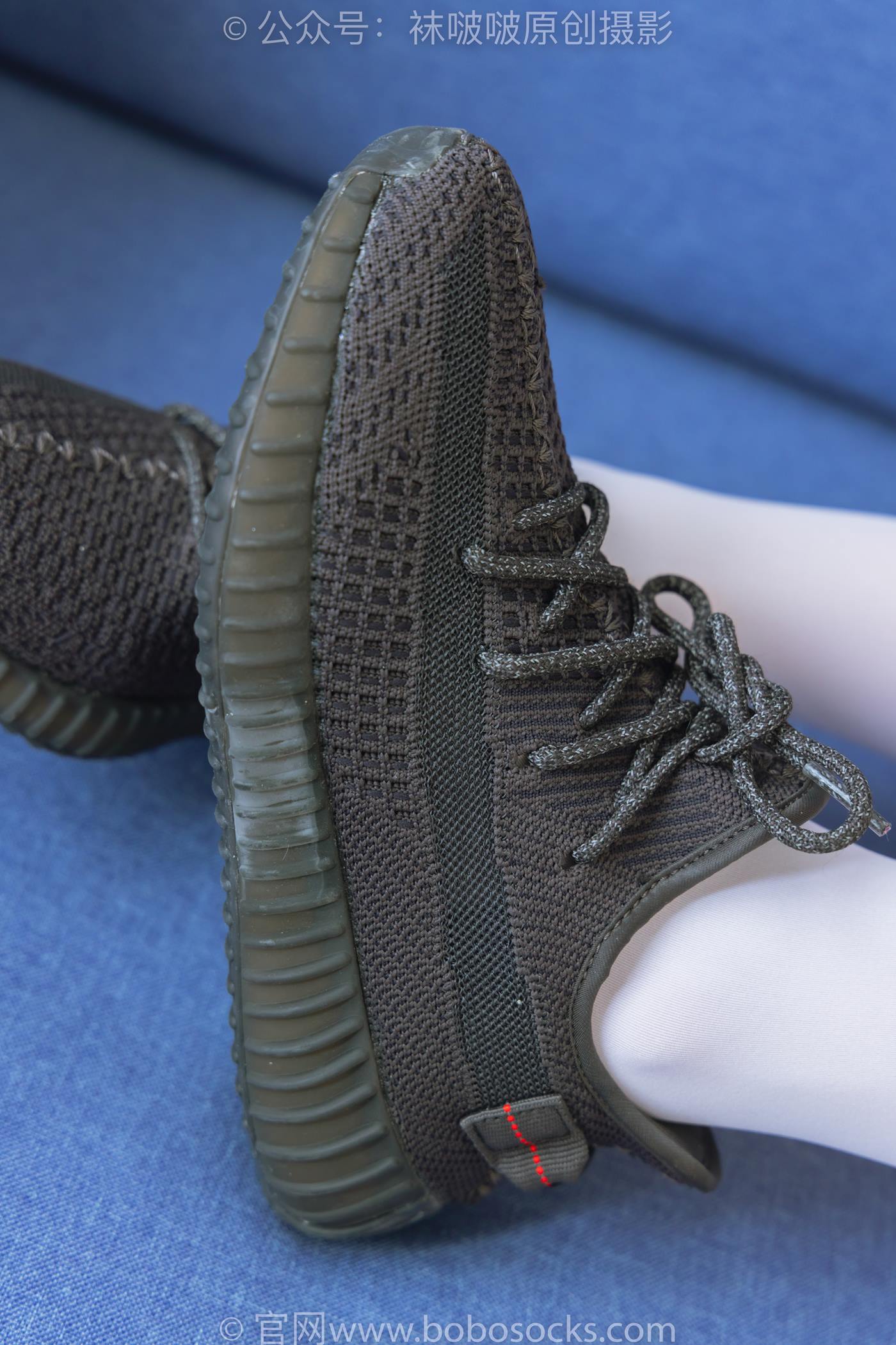 图片[3]-[BoBoSocks袜啵啵]NO.214 小沫-黑色运动鞋、厚白丝[142P/1V/5.49GB]-美图