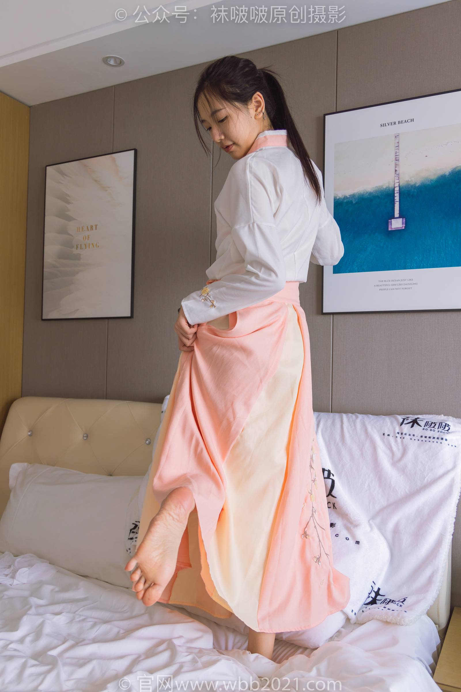 图片[1]-[BoBoSocks袜啵啵]NO.215 小甜豆-三双帆布鞋板鞋、厚白丝、黑丝[144P/1V/6.54GB]-美图