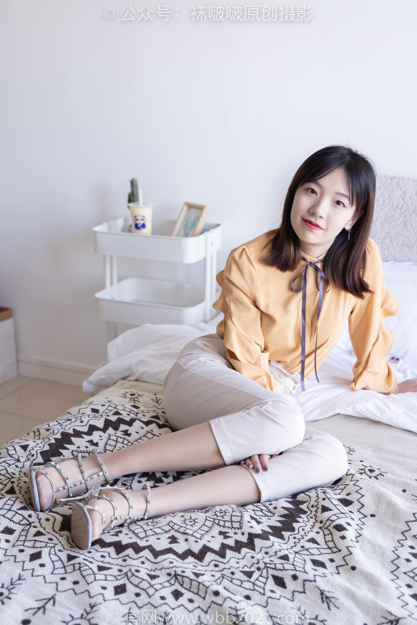 图片[3]-[BoBoSocks袜啵啵]NO.190 小安-两双高跟鞋、两双船袜、裸足[160P/1V/6.92GB]-美图