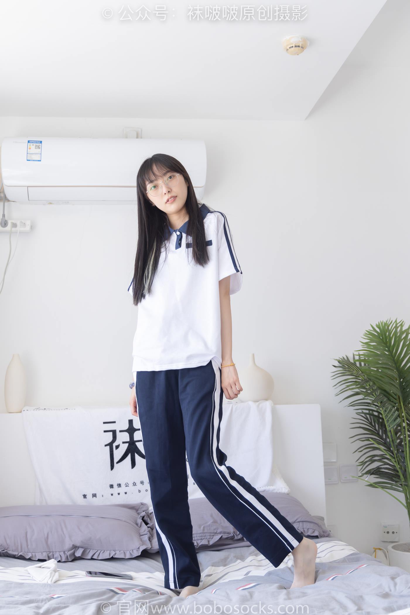 图片[4]-[BoBoSocks袜啵啵]NO.207 稚予-aj板鞋、白棉袜、油亮白丝、校服裤里丝[140P/1V/5.25GB]-美图