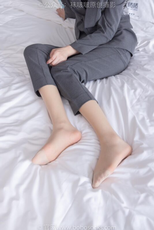 [BoBoSocks袜啵啵]NO.172 小甜豆-高跟鞋、肉丝、ol风[139P/1V/5.63GB]-美图