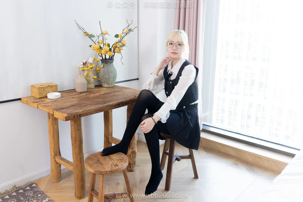 图片[4]-[BoBoSocks袜啵啵]NO.653 小甜豆-皮鞋、厚黑丝、瑜伽动作[146P/1V/5.59GB]-美图