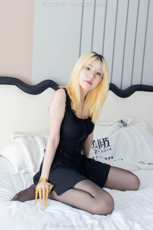 [BoBoSocks袜啵啵]NO.596 小甜豆-高跟鞋、高跟凉鞋、薄黑丝、裸足[200P/1V/8.78GB]-美图