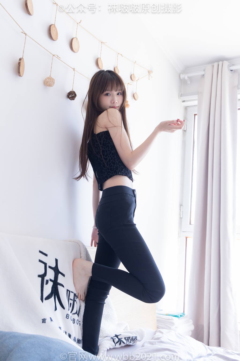 图片[4]-[BoBoSocks袜啵啵]NO.598 甜甜圈-马丁靴、薄肉丝、裸足[148P/1V/6.20GB]-美图