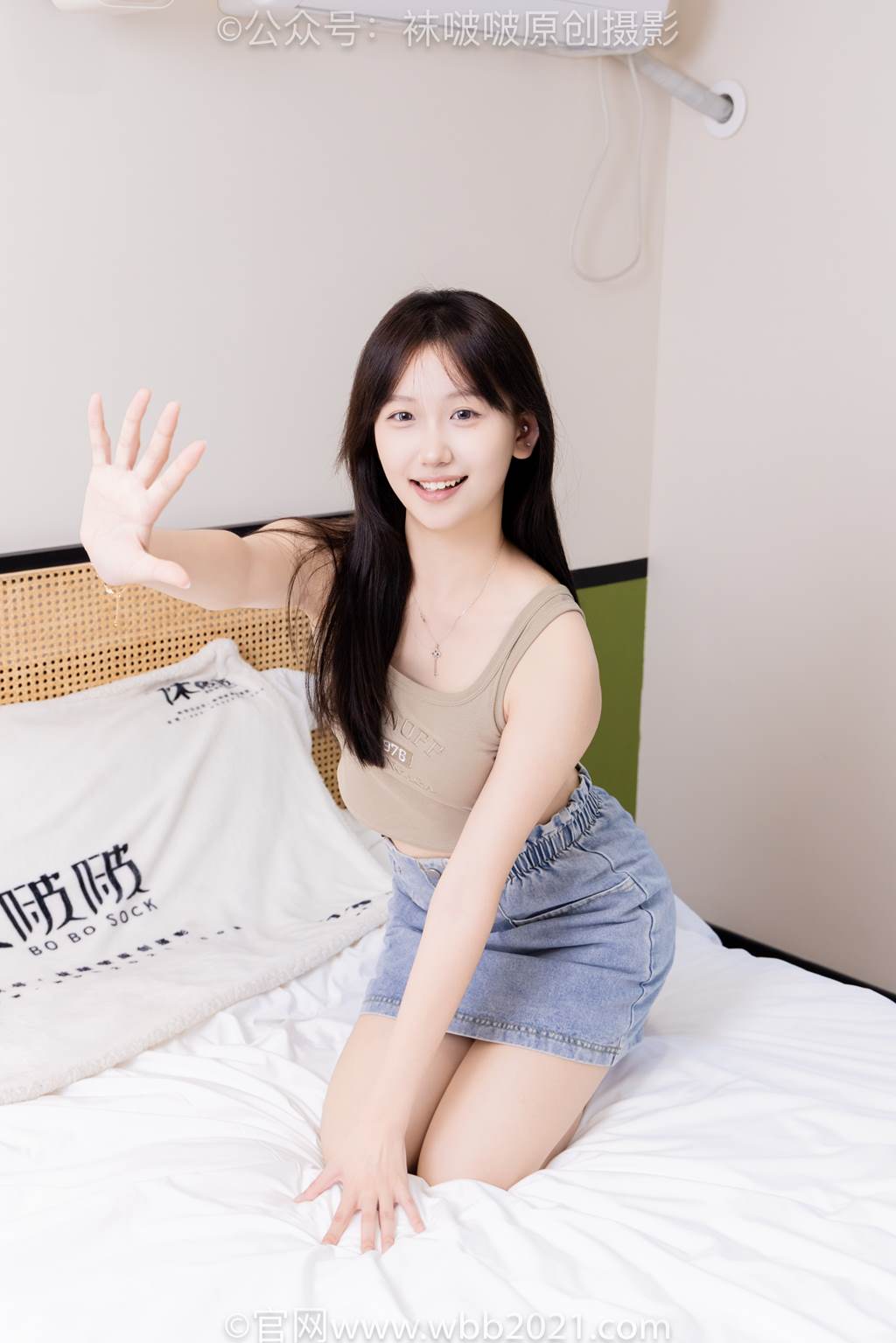 图片[1]-[BoBoSocks袜啵啵]NO.599 香菜-帆布鞋、白棉袜、薄肉丝[141P/1V/7.72GB]-美图